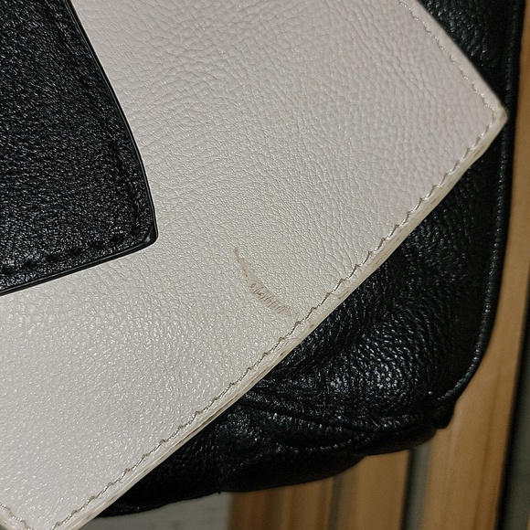 Betsey Johnson heart quilted purse - Picture 6 of 8